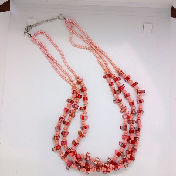 3-Strand Peach/Red/Mother-of-Pearl Necklace - Picture 3 of 4